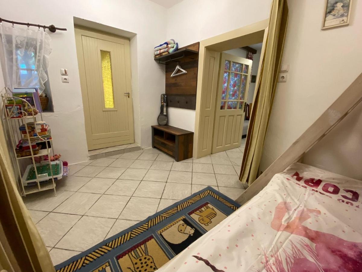 Arpad Nyaralohaz Villa Sarud Luaran gambar
