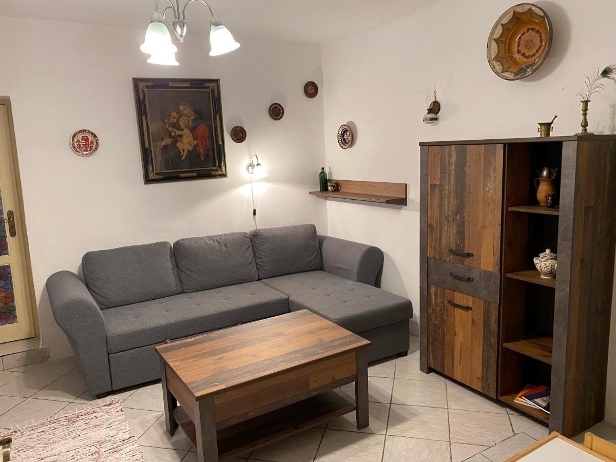 Arpad Nyaralohaz Villa Sarud Luaran gambar