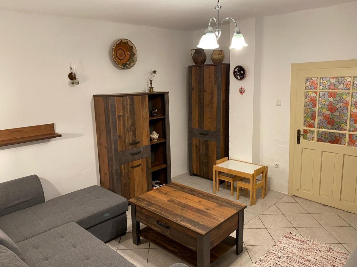 Arpad Nyaralohaz Villa Sarud Luaran gambar